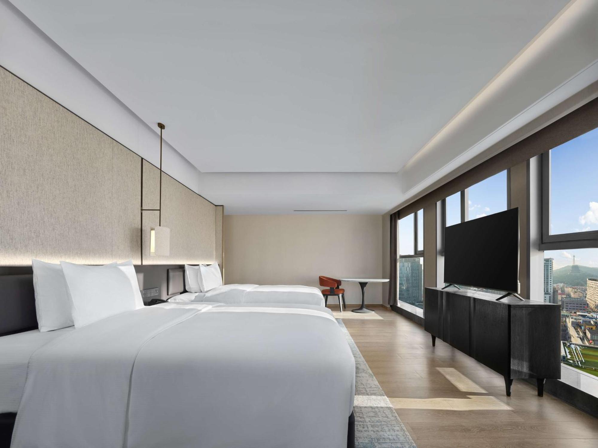 Doubletree By Hilton Uy Hải Ngoại thất bức ảnh